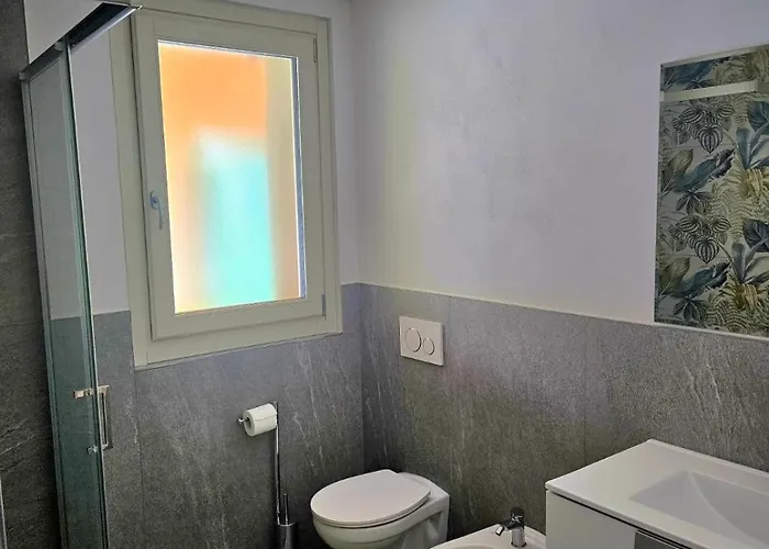 Semesterbostad Le 2 Valli Moltrasio