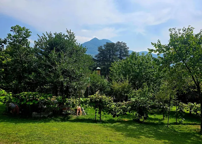 Semesterbostad Le 2 Valli Moltrasio